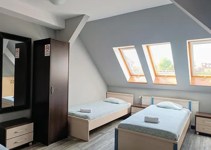 Fitness Hostel - Darmowy Parking Wrocław